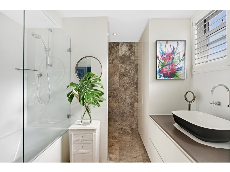 17/127 QUEENSCLIFF ROAD, Queenscliff NSW 2096