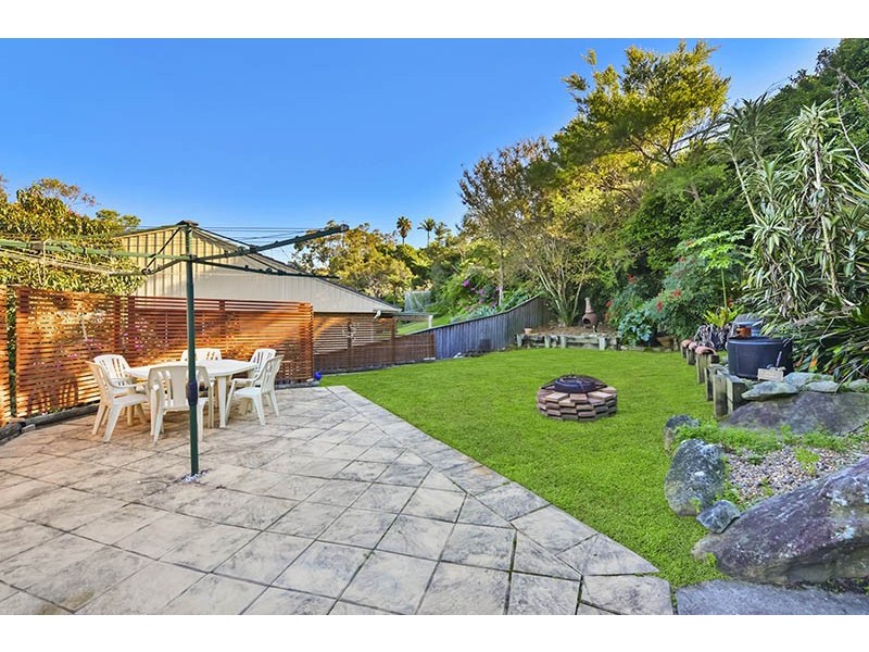 27 Tobruk Avenue, Allambie Heights NSW 2100