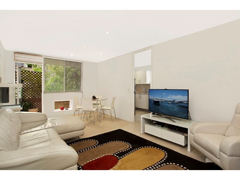 3/10 FAIRWAY CLOSE, Manly Vale NSW 2093
