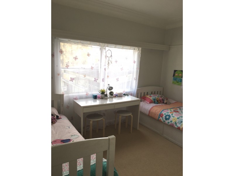 24 DELAIGH AVENUE, North Curl Curl NSW 2099