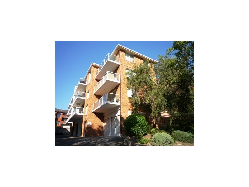 1/111 PACIFIC PARADE, Dee Why NSW 2099