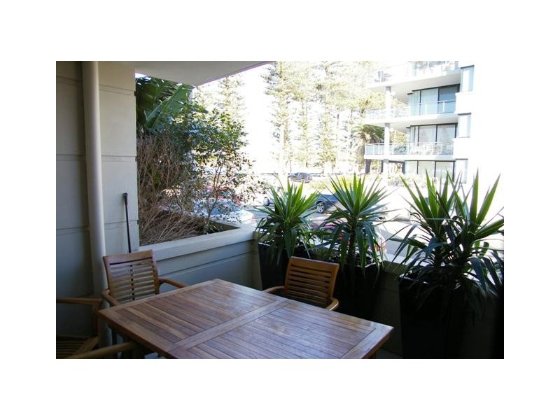 2/81 NORTH STEYNE, Manly NSW 2095