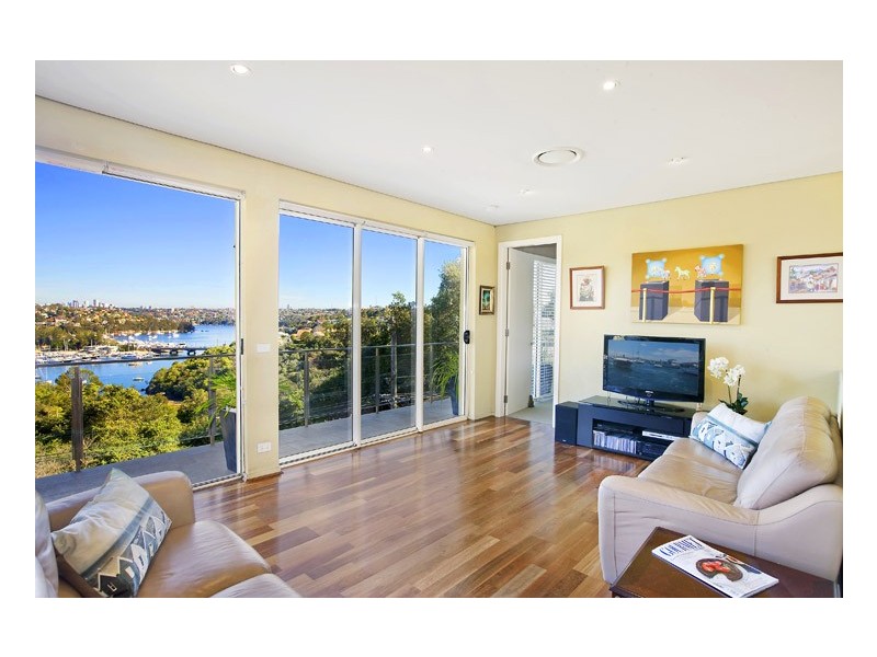 12 HEATON AVENUE, Clontarf NSW 2093