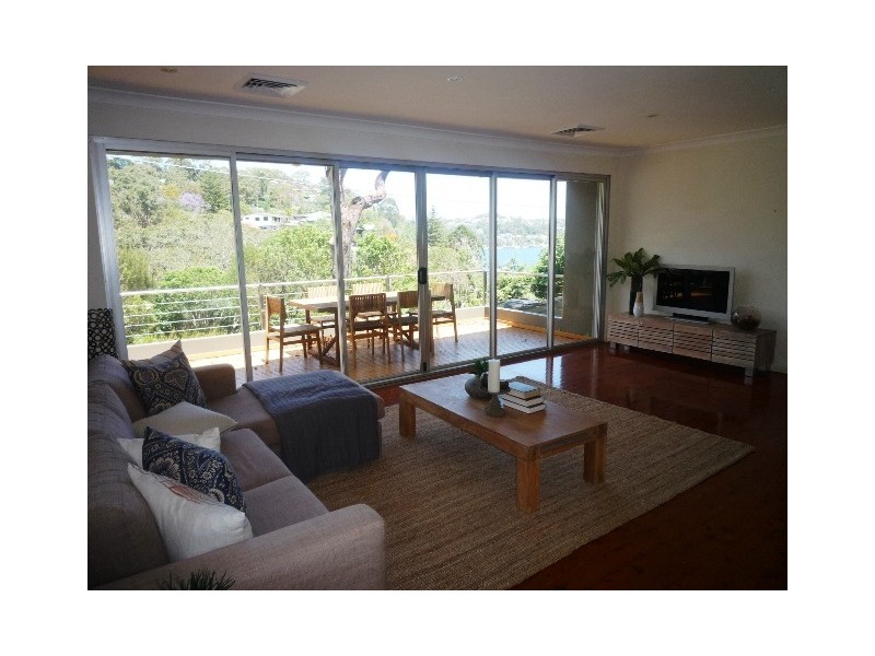 8A SANGRADO STREET, Seaforth NSW 2092