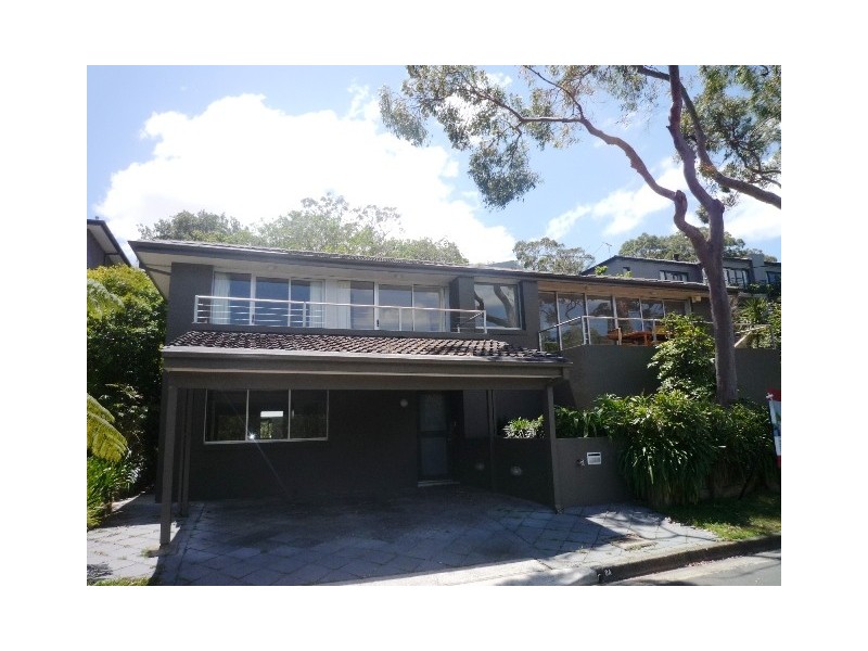 8A SANGRADO STREET, Seaforth NSW 2092