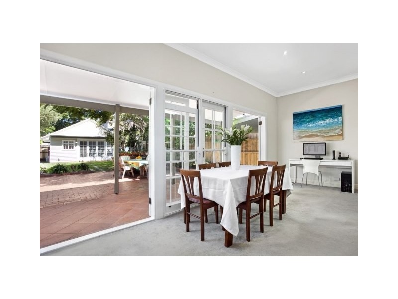 66 WYADRA AVENUE, Freshwater NSW 2096