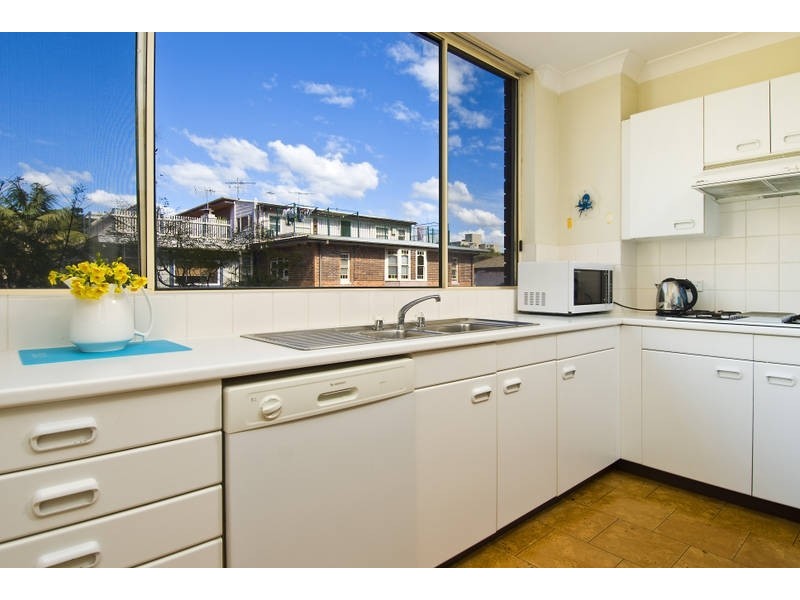9/42-44 Victoria Parade, Manly NSW 2095