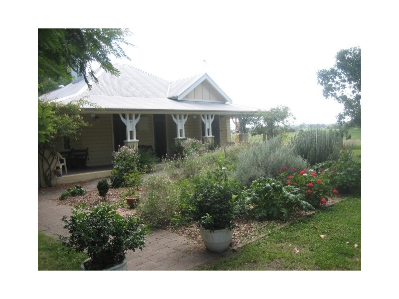 229 Glenarvon Road, Lorn NSW 2320