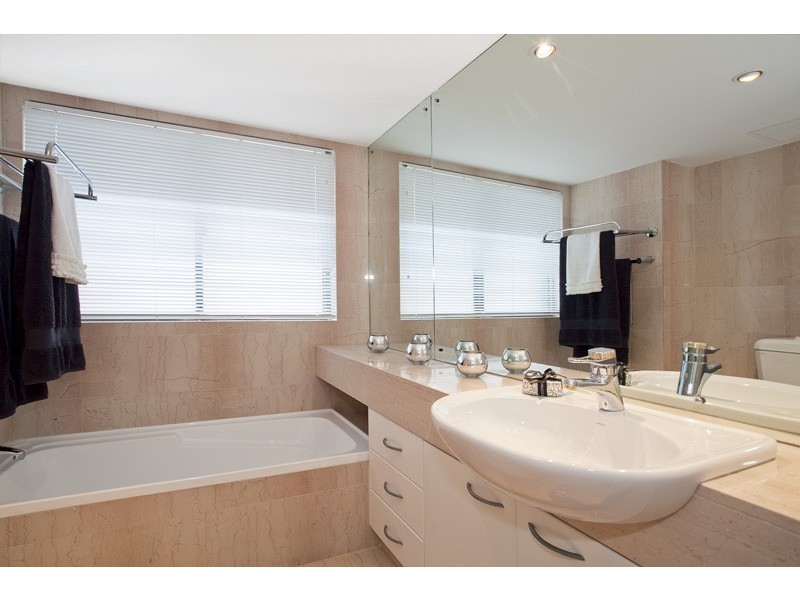 9/102 North Steyne, Manly NSW 2095