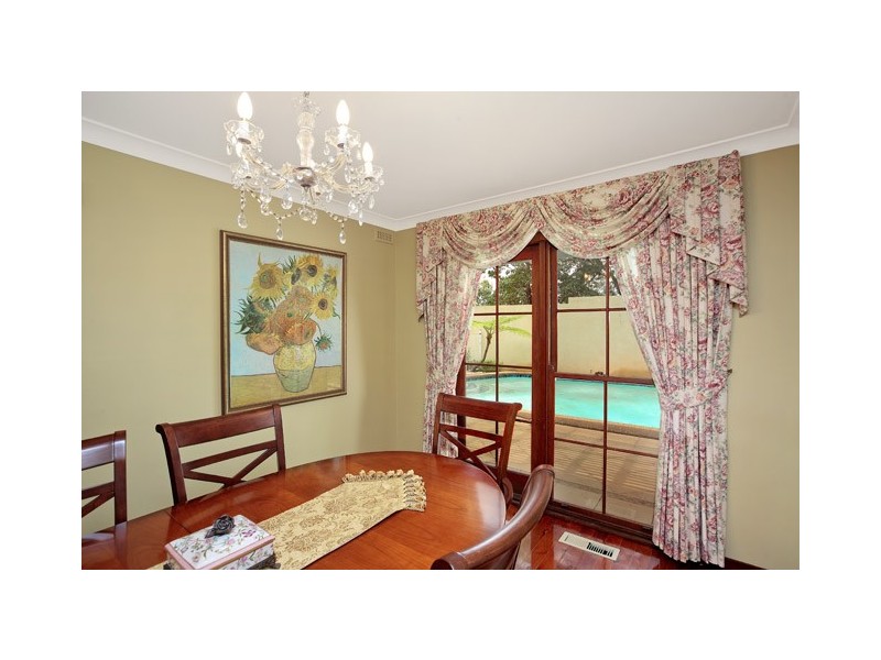 4 Tudor Close, Belrose NSW 2085