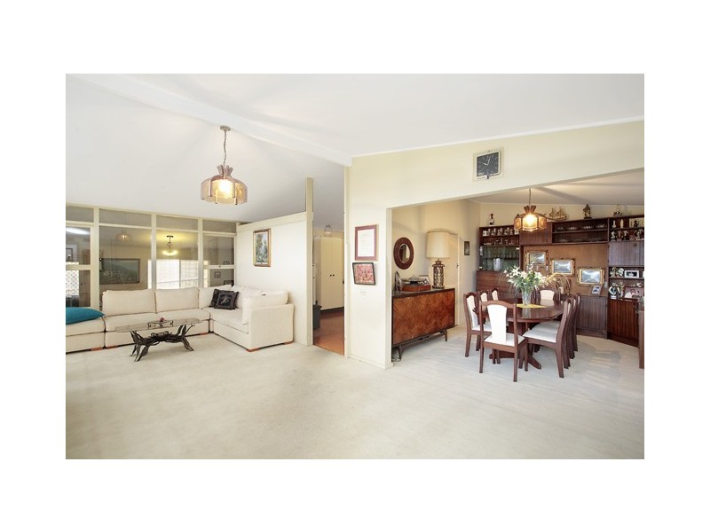 11 Rounce Avenue, Forestville NSW 2087