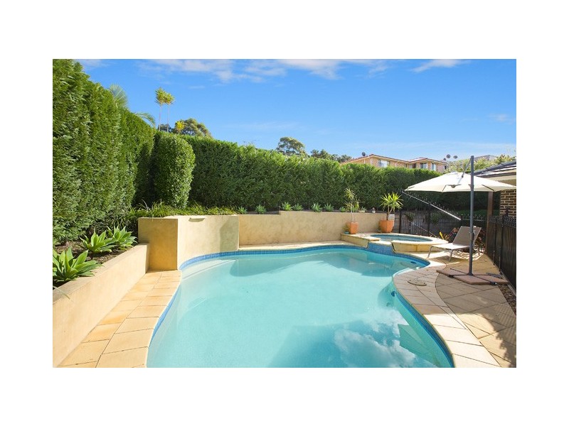 8 St Andrews Close, Belrose NSW 2085