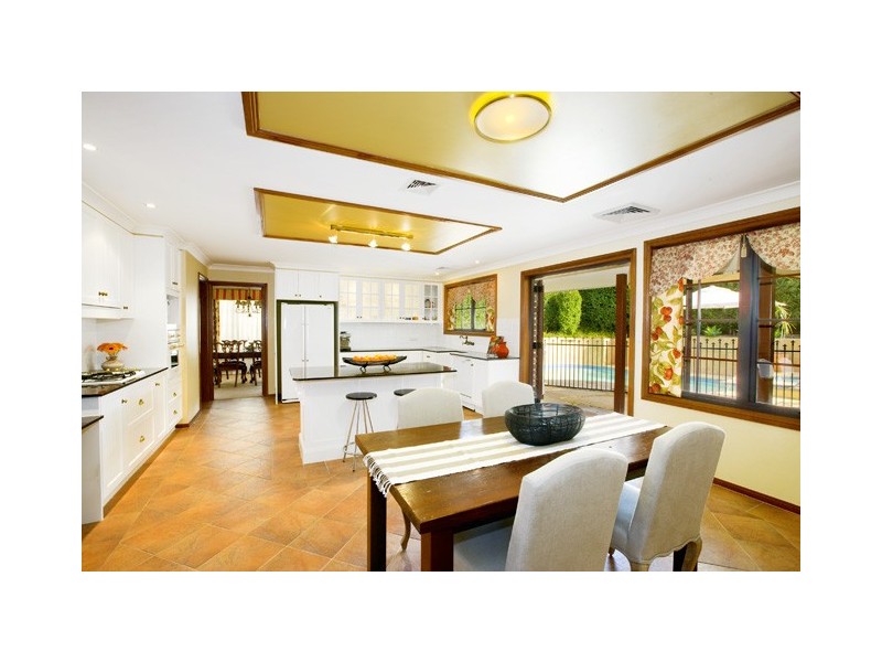 8 St Andrews Close, Belrose NSW 2085