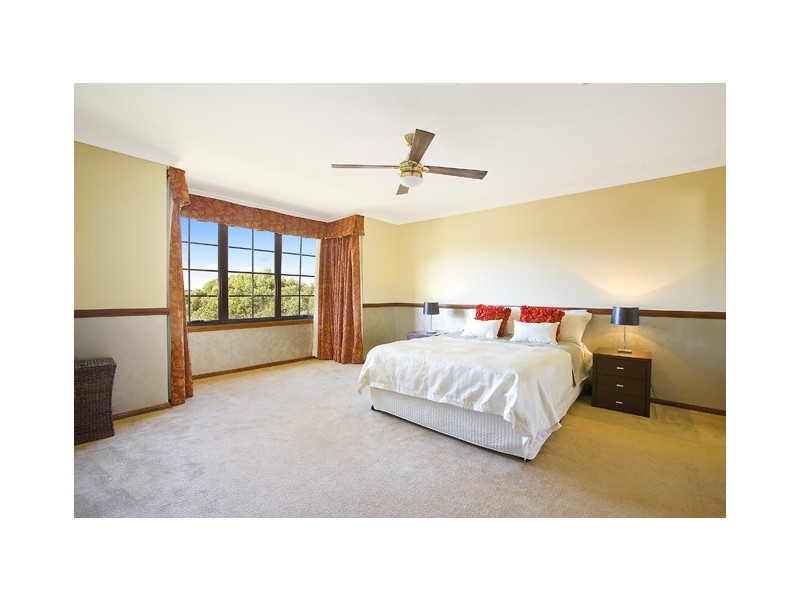 8 St Andrews Close, Belrose NSW 2085