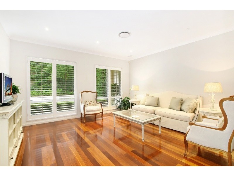 21B  Eastern Arterial Road, St Ives NSW 2075