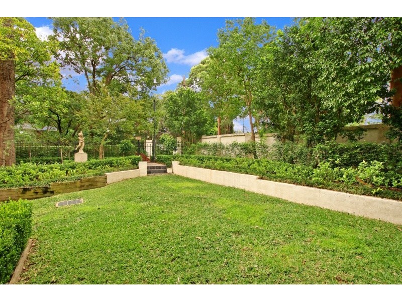 21B  Eastern Arterial Road, St Ives NSW 2075