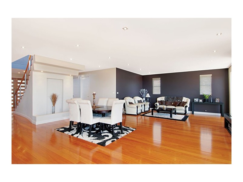 4 Summit Avenue, Dee Why NSW 2099