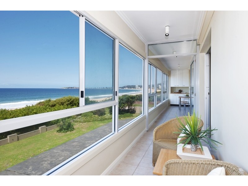 2/1 Albemarle Street, Narrabeen NSW 2101