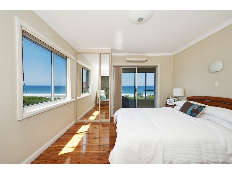 2/1 Albemarle Street, Narrabeen NSW 2101