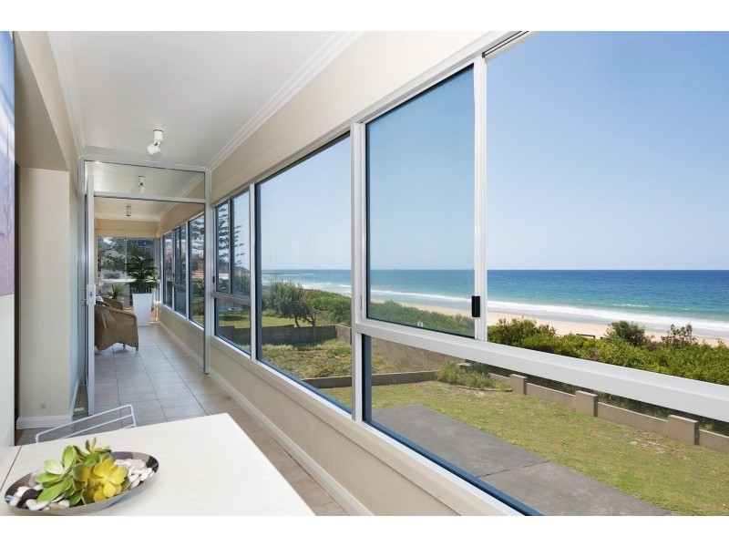 2/1 Albemarle Street, Narrabeen NSW 2101