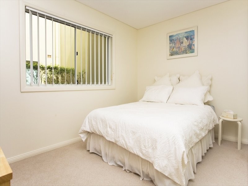 1/6-8 Lawrence Street, Freshwater NSW 2096