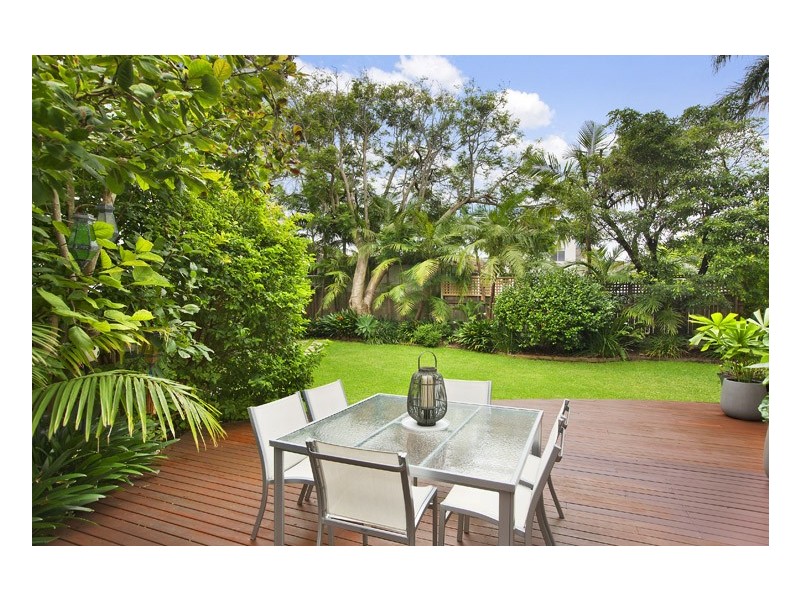 10 Lillie Street, North Curl Curl NSW 2099