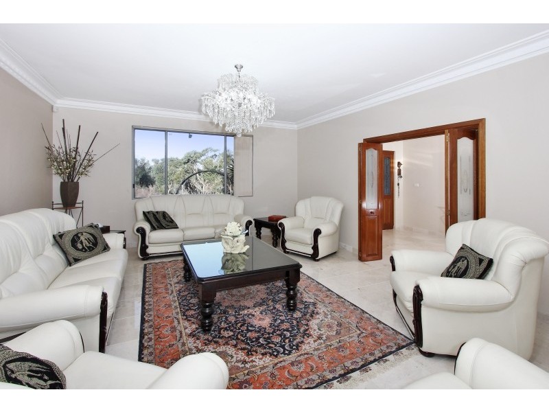 49 Golden Grove, Beacon Hill NSW 2100