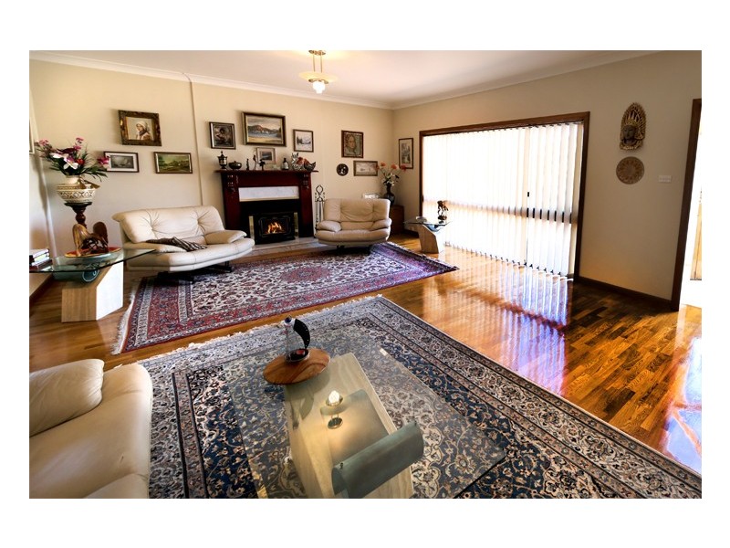 8 Tyrone Ave, Forestville NSW 2087