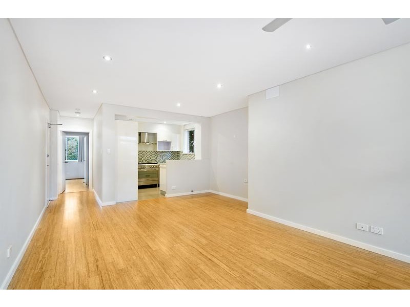 2/132 QUEENSCLIFF ROAD, Queenscliff NSW 2096