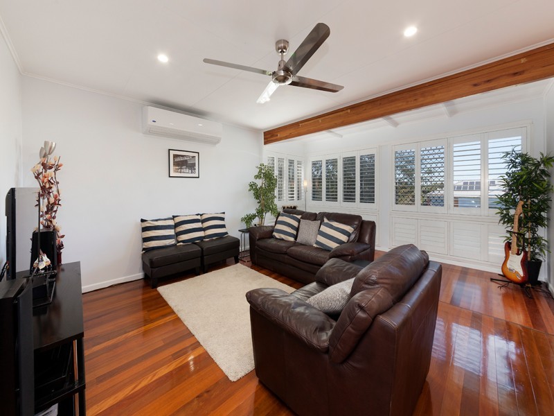 19 Greggor Street, Wynnum West QLD 4178