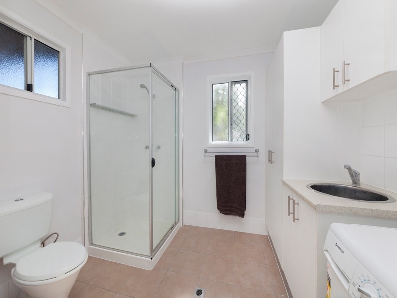 19 Greggor Street, Wynnum West QLD 4178