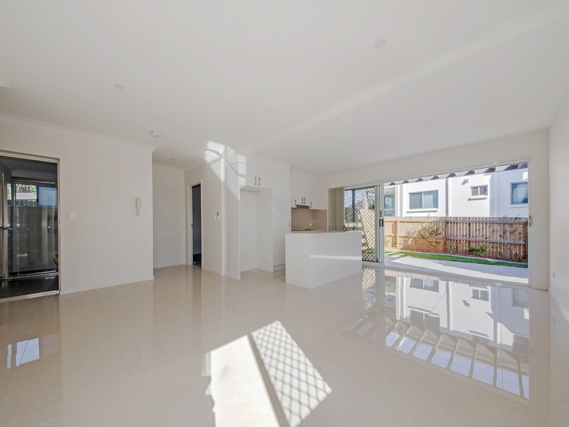 1/56 Dickenson Street, Carina QLD 4152