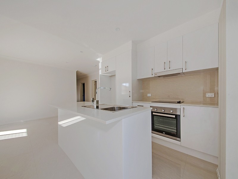 1/56 Dickenson Street, Carina QLD 4152