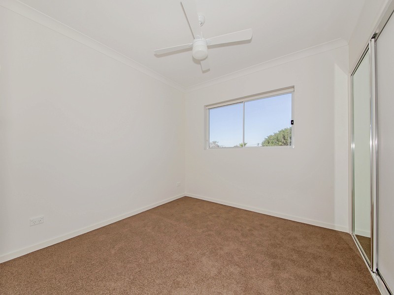 1/56 Dickenson Street, Carina QLD 4152