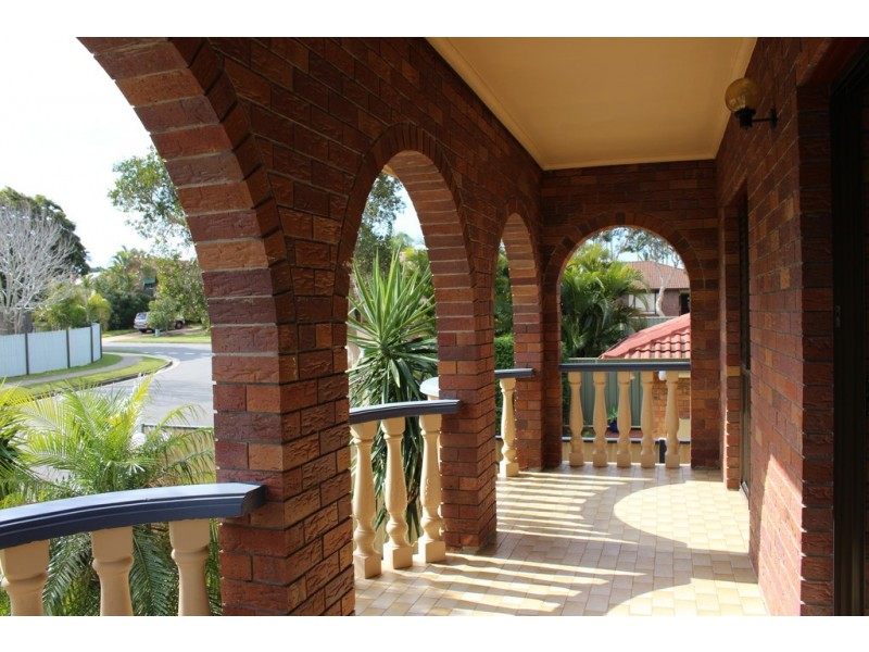 4 Firmiston Street, Carindale QLD 4152