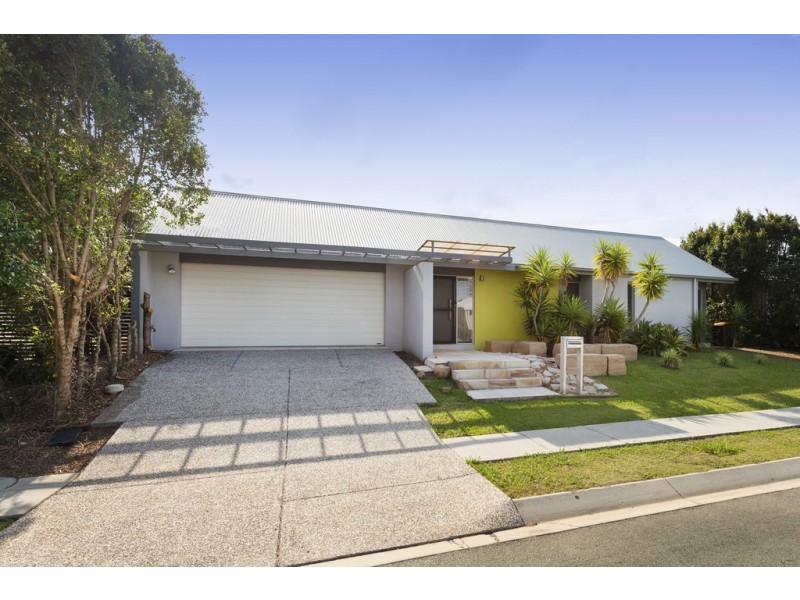 14 Watervale Parade, Wakerley QLD 4154