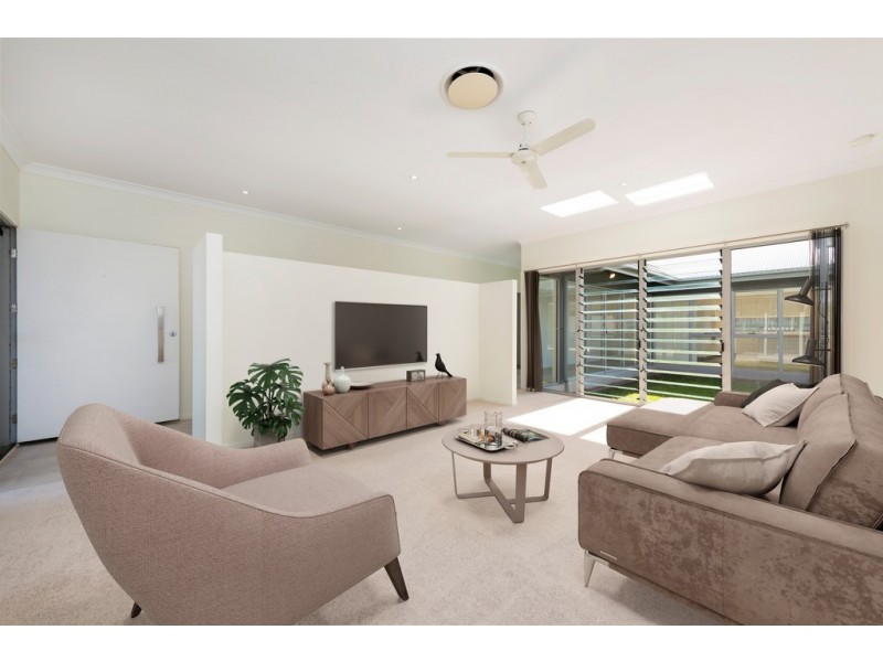 14 Watervale Parade, Wakerley QLD 4154