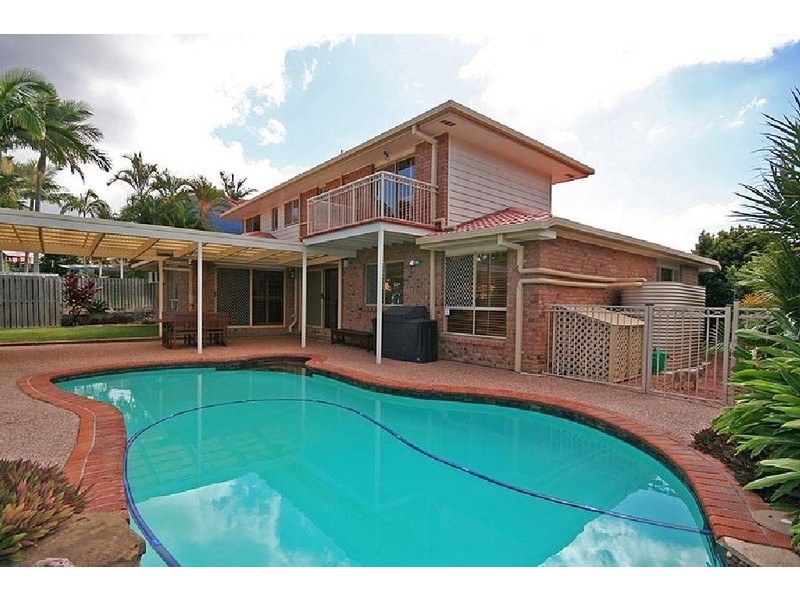 8 Myola Court, Carindale QLD 4152