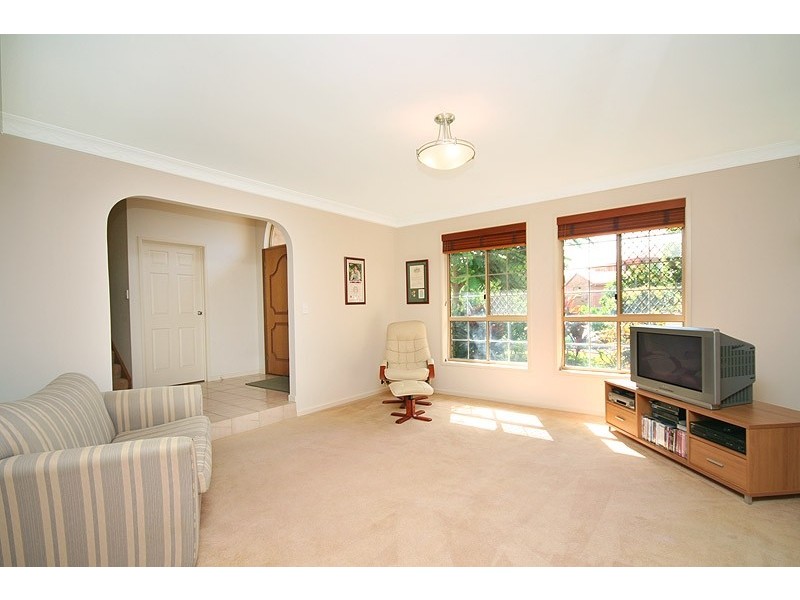 8 Myola Court, Carindale QLD 4152