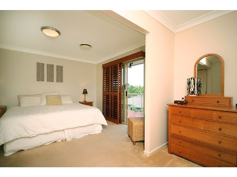 8 Myola Court, Carindale QLD 4152