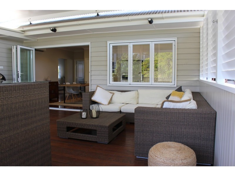 11 Booligal Street, Carina QLD 4152