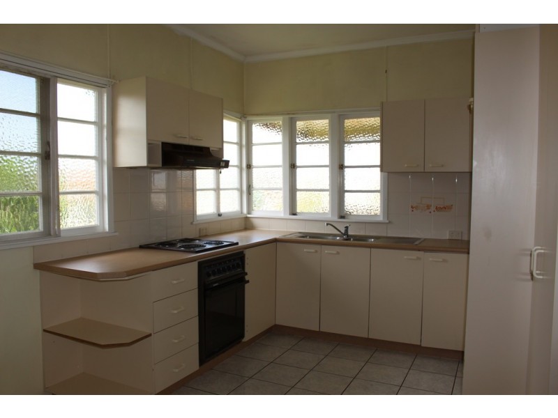 30 Florence street, Carina QLD 4152