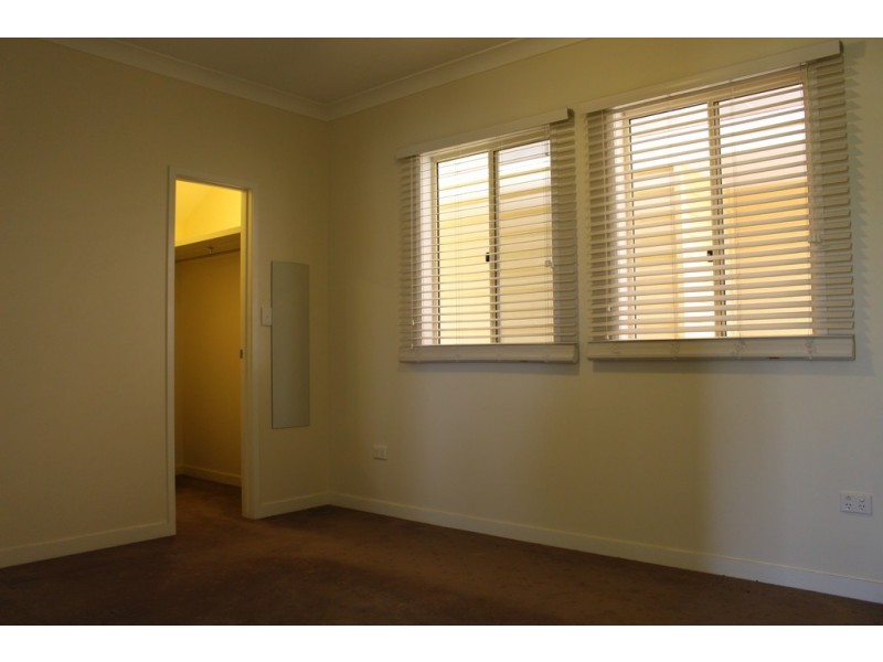 30 Florence street, Carina QLD 4152