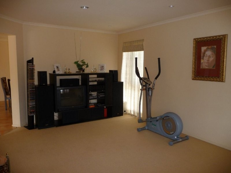 220A Scrub Road, Carindale QLD 4152