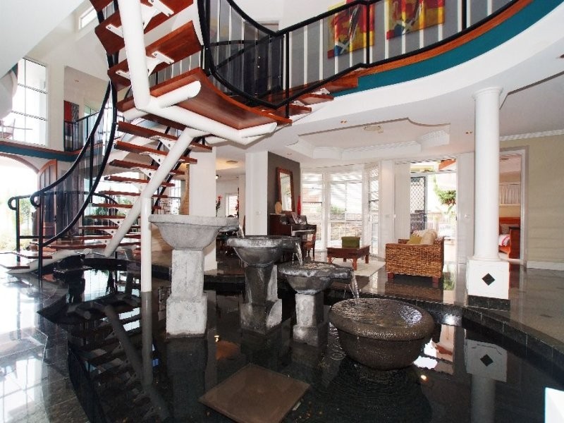 5 Tappin Court, Carindale QLD 4152