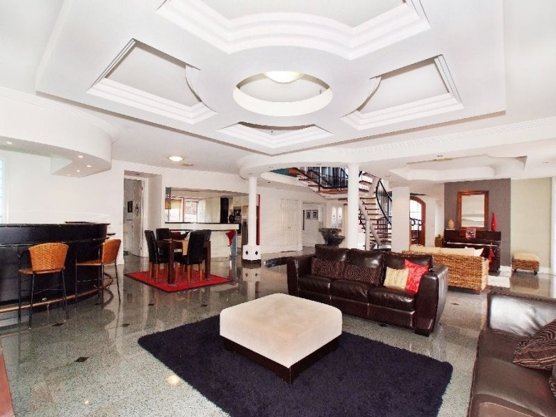 5 Tappin Court, Carindale QLD 4152