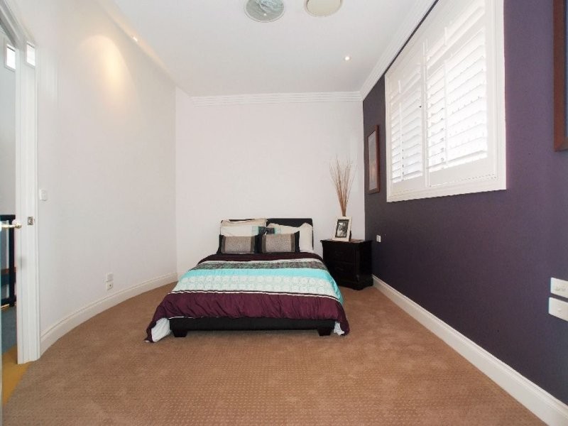 5 Tappin Court, Carindale QLD 4152