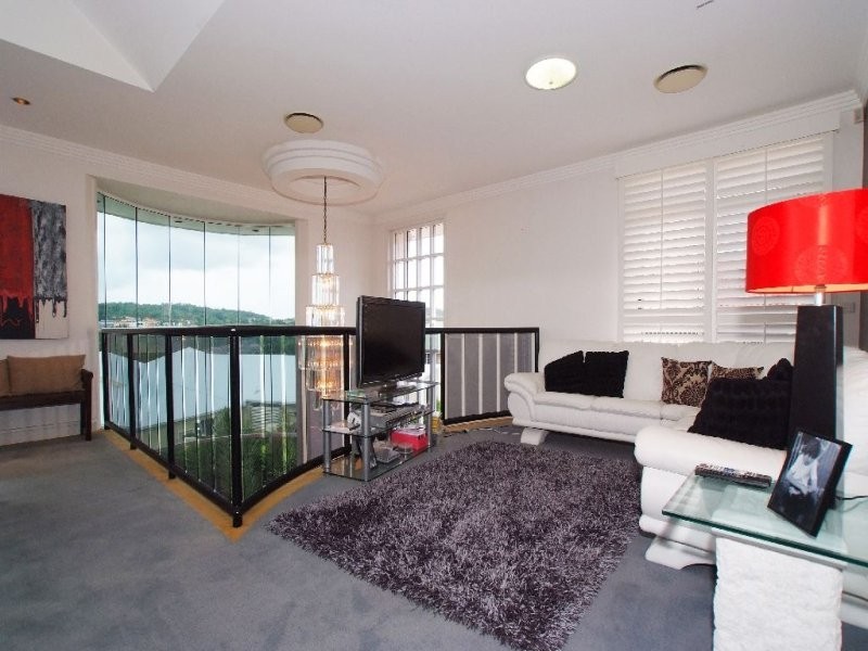 5 Tappin Court, Carindale QLD 4152