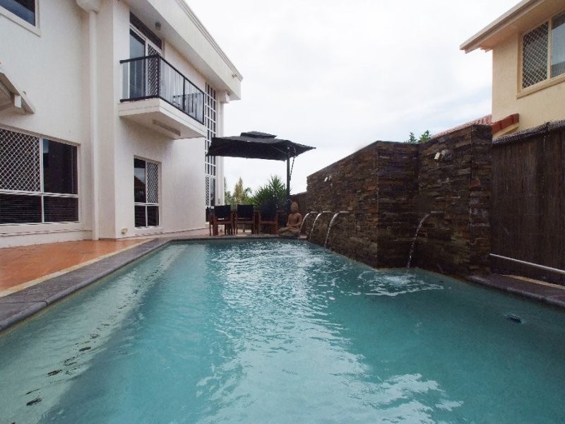 5 Tappin Court, Carindale QLD 4152