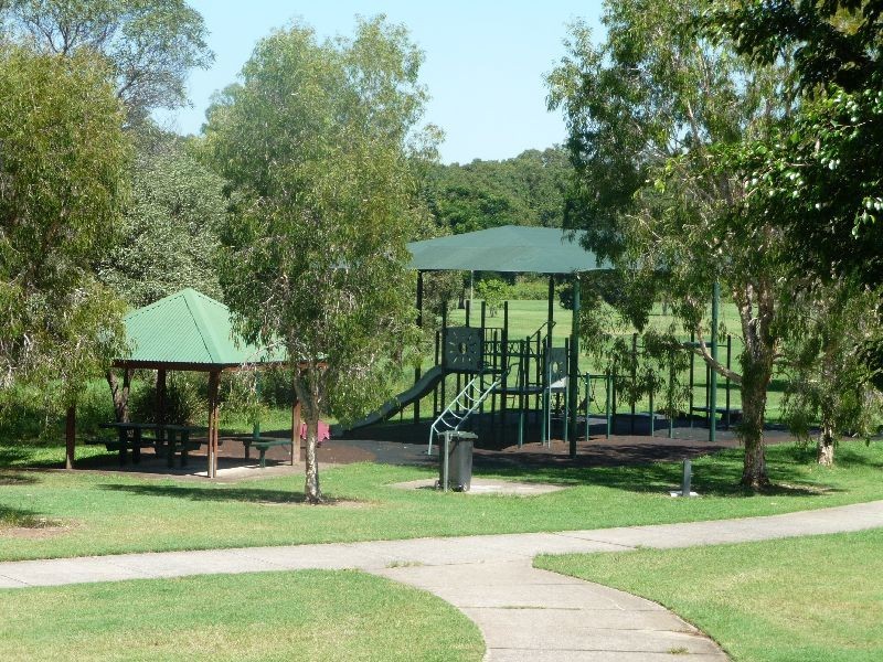 21 Piccadilly Place, Carindale QLD 4152